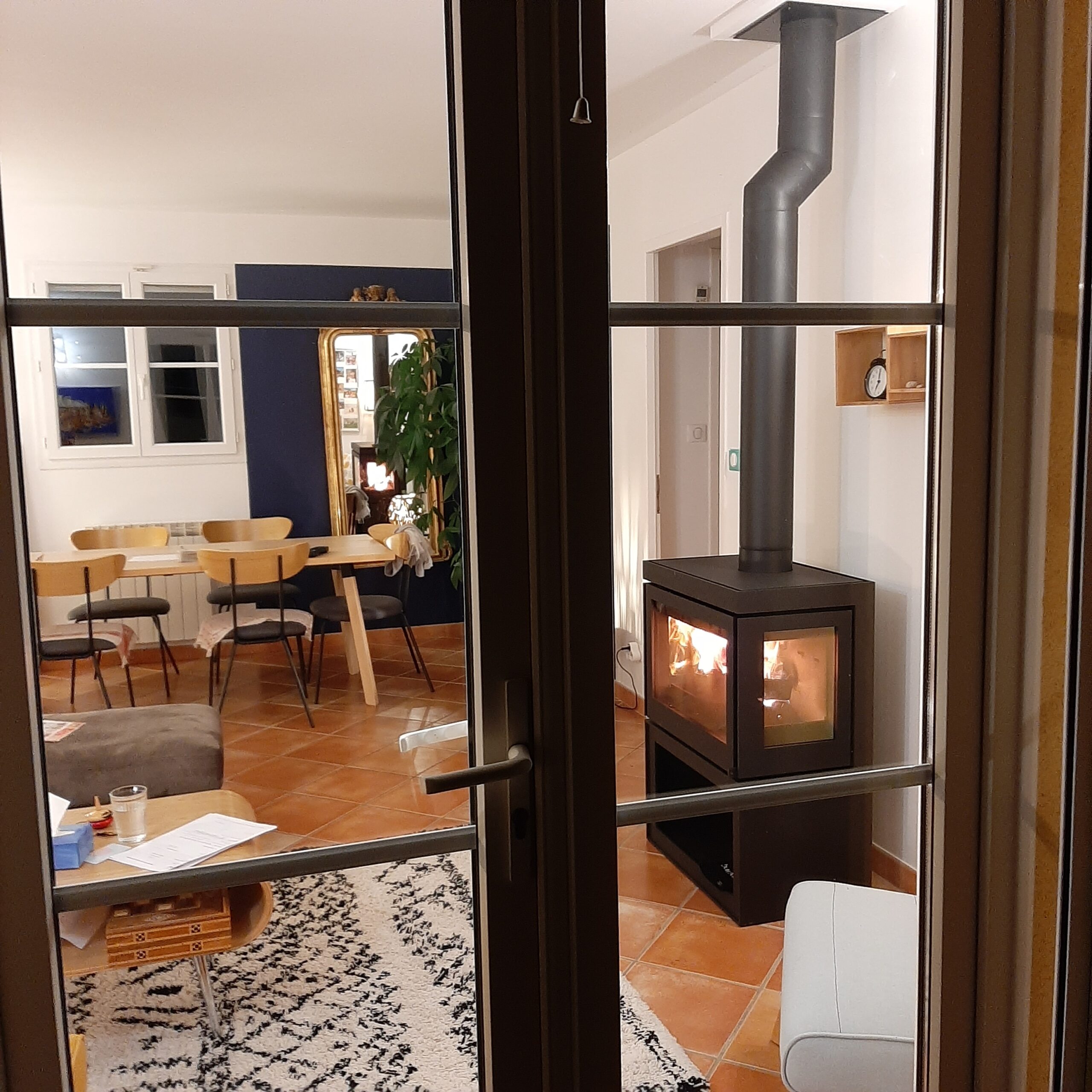 Réalisation poêle moderne design par Archiflam Aix en provence