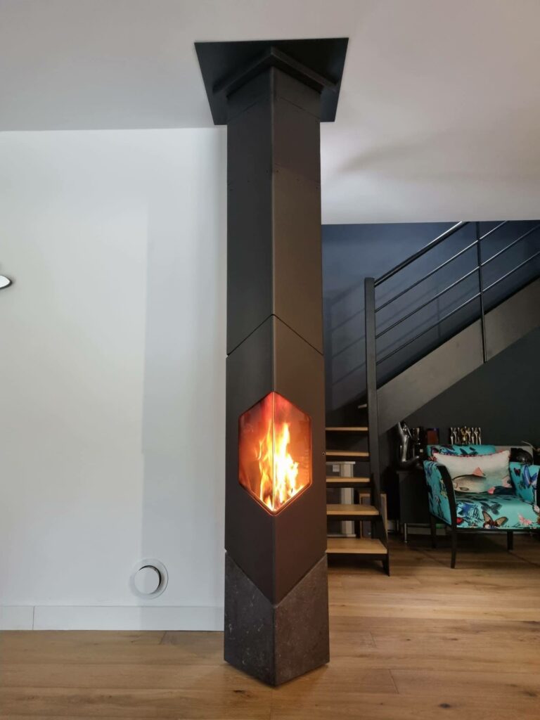 cheminée contemporaine installée à Gardanne